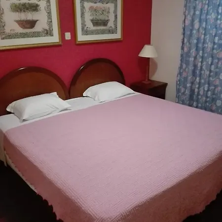 Estalagem Corte Do Norte 蓬塔德尔加达